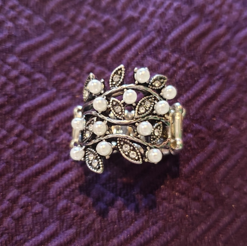 3/$20 Branch looking Ring